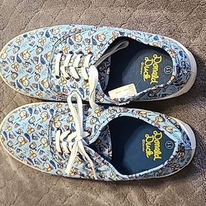 Womens Disney Donald duck shoes